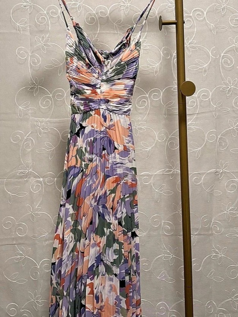 ASTR Floral Pleated Maxi Dress Size Medium